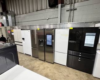 Refrigerators Orlando Estate Auction