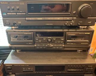 Technics CD Changer SL-PD687; Technics Stereo Cassette Deck R5-TR373; Technics AV Control Stereo Receiver SA-EX140- Selling as a set