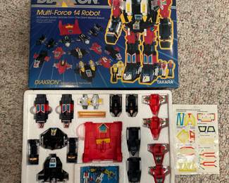 Takara Diakron Multi-For e 14 Robot Cars of the Future