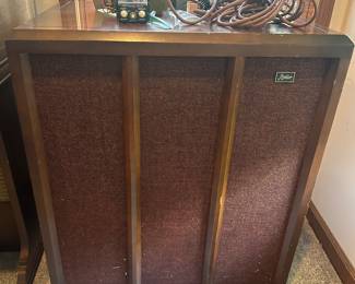 Leslie Speaker Model 705