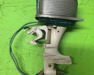 Vintage Mini Merc Electric Mercury Mark 55
Mini Boat Motor