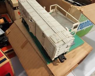 Lionel Rail Box Car