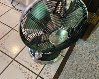 Oscillating Fan