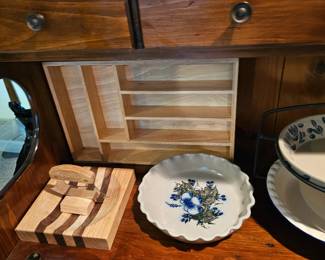 Wooden Utensil organizer
