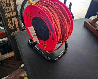 Extension cord with reel