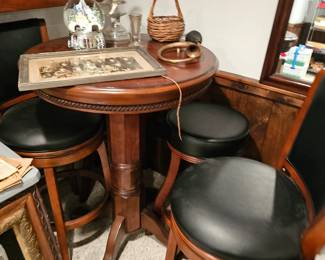 Bar Table and 4 Stools