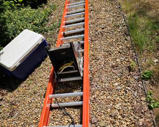 Fiberglass Extension Ladder
