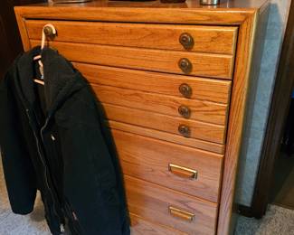 Dresser, Chest of Drawers