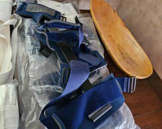 Chiropractor Medical supplies, Braces