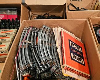 Lionel Train Tracks