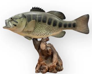 Vintage Largemouth Faux Mount