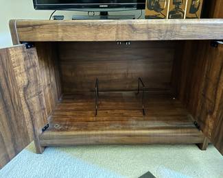 O'Sullivan Audio/Video Center – Model DC928