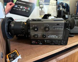  Canon 1014XL-S Super 8 Movie Camera