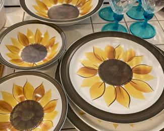 1970s Electra Casual Ceram Mexicali Stoneware 5 Piece Dish Set
