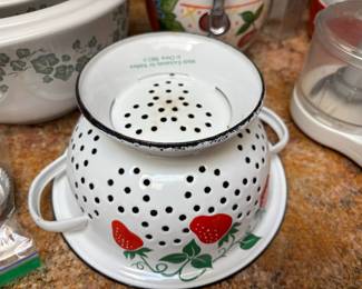 1983 Teleflora Colander with Strawberry Design