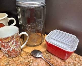 Pyrex 1-1/2 Cup Refrigerator Dish #501