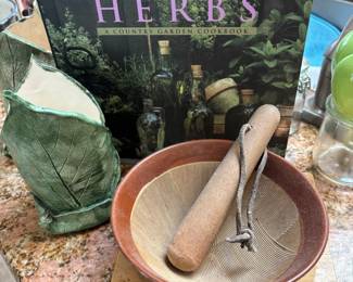 Japanese Suribachi Mortar & Wooden Pestle Set