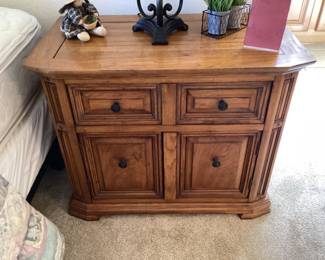 Thomasville Oak stand
