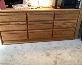 Oak nine drawer dresser