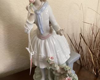 Retired Lladro