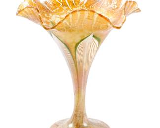 Lot 70: Quezal Iridescent Glass Pulled Feather Vase
