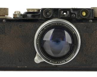 Lot 183: 1932 Leica II Rangefinder Camera Summitar Lens 5/2