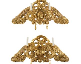 Lot 81: Pair Antique Italian Carved Gilt Wood Sconces