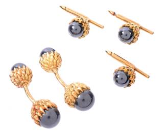 Lot 124b: Schlumberger Tiffany & Co. 18k Acorn Cufflink Studs
