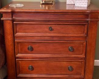 Night stand $140