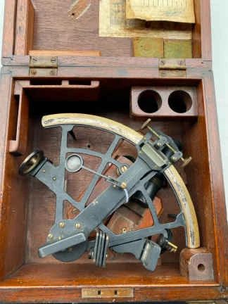 01 Brandis Sons Brooklyn, N.Y. U.S. Navy Sextant