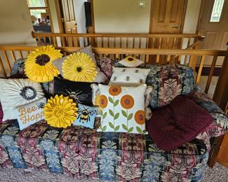 So many decor pillows