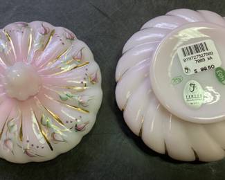 VTG. FENTON ROSALENE PUFF BOX LIMITED #403