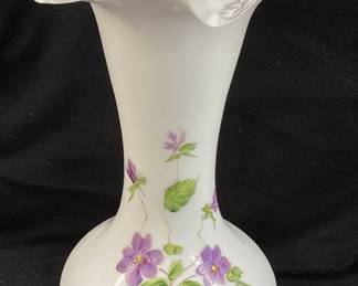 FENTON VIOLETS IN THE SNOW VASE, 8in H