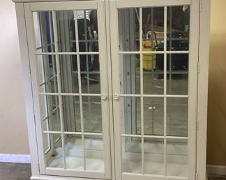 WHITE WINDOWPANE GLASS 2 DOOR CABINET NO SHIPPING PICKUP ONLY