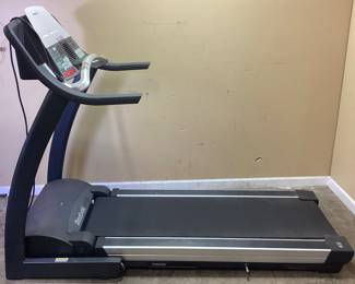 REBOOK 3500C TREADMILL NO SHIPPING PICKUP ONLY