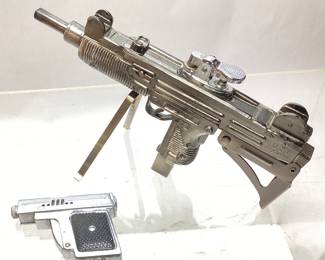 (2) UZI MACHINE GUN LIGHTER & PISTOL LIGHTER