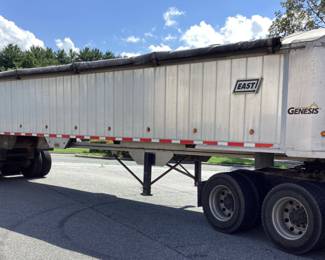 2008 EAST GENESIS 39ft FRAMELESS ALUMINUM DUMP TRAILER HALF LINED BED WITH MECHANICAL TARP ROLLER, AIR RIDE SUSPENSION, COAL/GRAIN TOP SWING DOORS, 52 CUBIC YARD, TRAILER IS IN GOOD WORKING CONDITION w TITLE