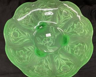 1930s CAMBRIDGE URANIUM GLASS EVERGLADES PATTERN CENTERPIECE 3 FOOTED BOWL