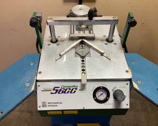FLETCHER 5600 CORNER PRO PNUEMATIC UNDERPINNER FOR PICTURE FRAME CORNERS, 2 STAGE FOOT PEDAL, ADJUSTABLE CLAMPS, V-NAIL COMPATIBILITY, MANUFACTURED BY PILM CO. NO SHIPPING PICKUP ONLY