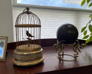 Vintage Karl Griesbaum singing birdcage - clockwork - perfect operating condition.