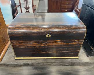 Mappin Bros. Coromandel gaming box