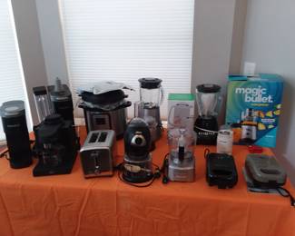 Small appliances (most are new, taken out of their boxes)