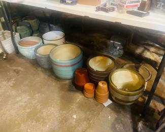 Planters $10 and under 