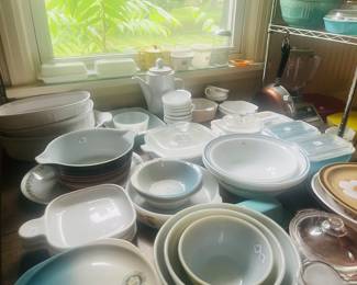 Pyrex , Corningware , Tupperware etc 