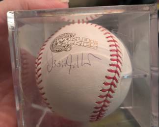 Signed 2005 World Series baseball - Ozzie Guillen