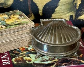 Early 1970s Mottaheddah white brass shell box