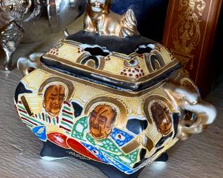 Antique Japanese Satsuma Moriage incense burner circa