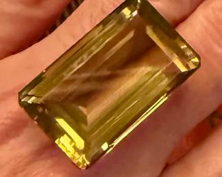 MASSIVE 78 carat brilliant golden citrine!
Would make a stunning pendant!!!