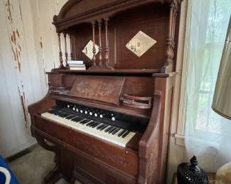 Beautiful Antique Organ
