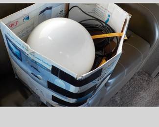 R.V. Satellite System for T.V.  (Goes with the R.V. )